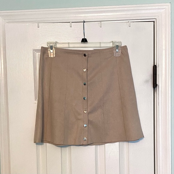 Forever 21 Suede Mini Skirt - Picture 1 of 6